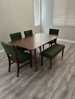 Dining set
