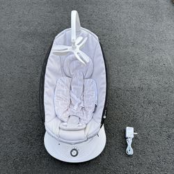 4moms MamaRoo Infant Seat – Great Condition + Power Adapter ✨