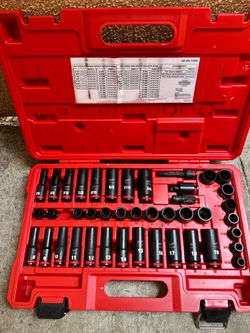 Milwaukee SHOCKWAVE 3/8 in. Drive SAE and Metric 6 Point Impact Socket Set (43-Piece)