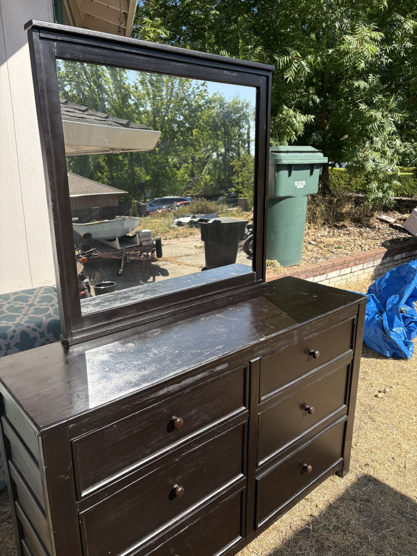 Dresser With mirror