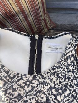 20$ Dress Abercrombie And Fitch 