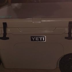 Yeti Tendra Hall Ice Chest 
