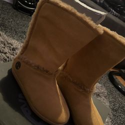  Women Wheat color Timberland Boots Size  6.5