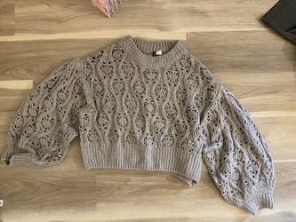 oversize gray knitted sweater