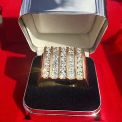 18K Yellow Gold Diamond Pinky Ring