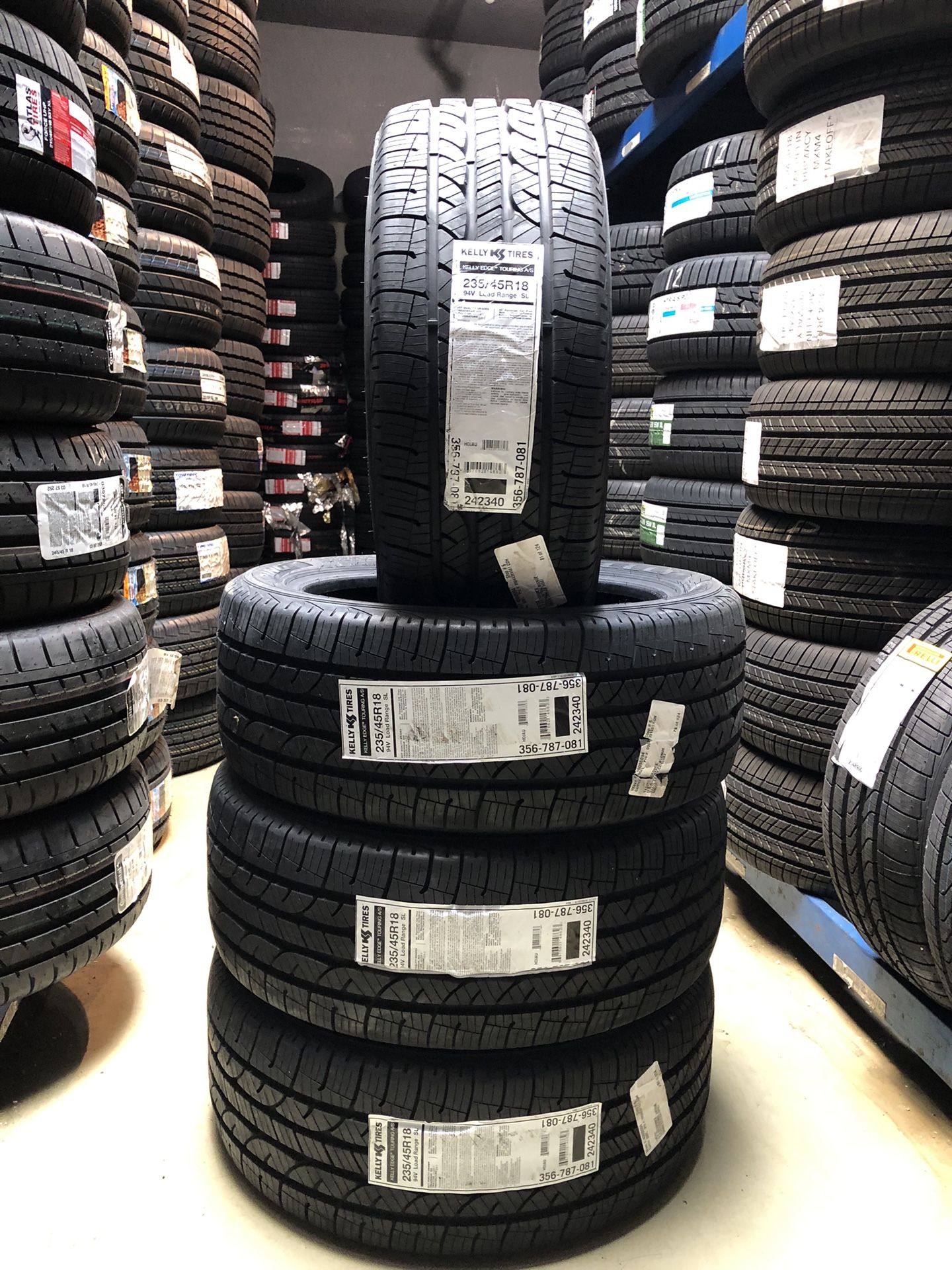 235-45-18 KELLY SET OF 4 TIRES FOR SALE AT SPECIAL.WE FINANCE NO CREDIT NEEDED💥