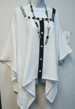 Square neck poncho (One Size)