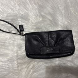 Vintage Retro Coach Black Leather Flap Clasp Wristlet Wallet Purse Clutch