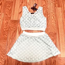 Summer Clothing Sets Out Sleeveless Crop Tank Top and Mini Skirts Set/ size: S/$8