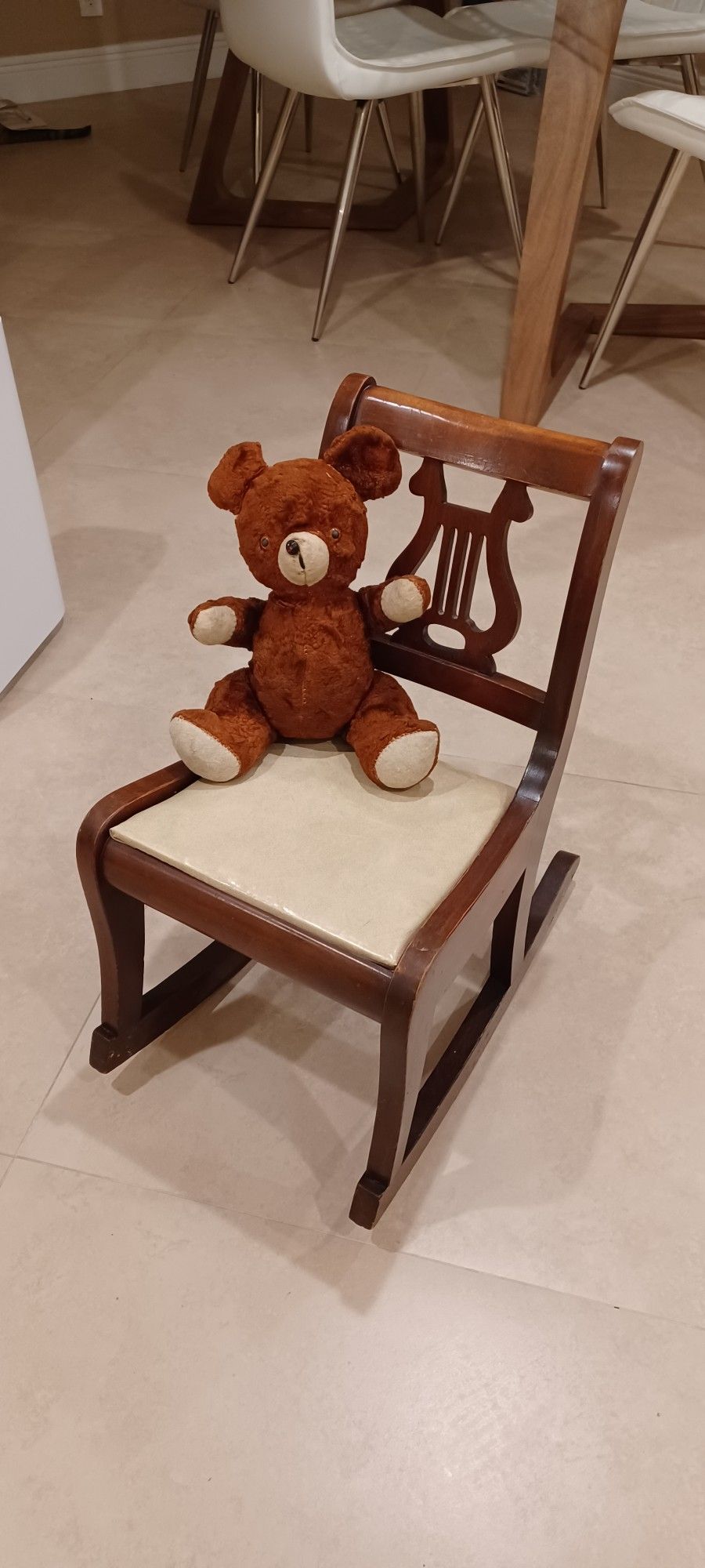 Vintage c1947 RARE WOOD Duncan Phyfe Style Child's Rocker