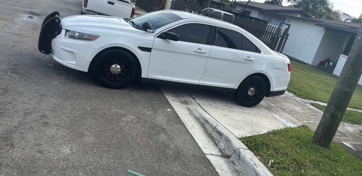 2019 Ford Taurus