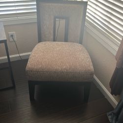 Bedroom Chair 
