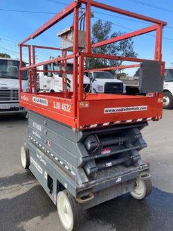 32ft Scissor Lift Sale 32’x46”