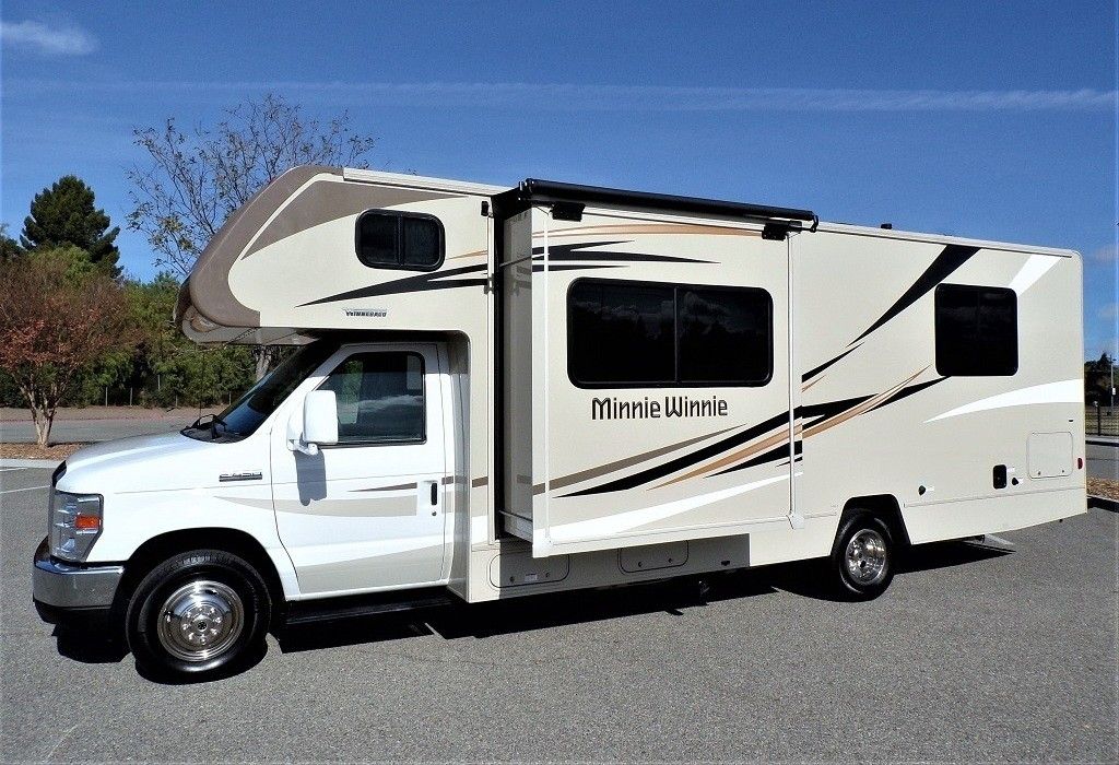 2017 Winnebago 27q Minnie-Winnie