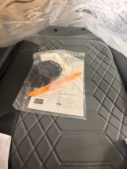Ford Bronco 21-26 seat covers