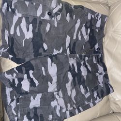 Lee Size 32 Men’s Cargo Camo Shorts 11” Inseam Only Tried On Great Condition