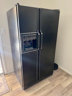 GE profile refrigerator