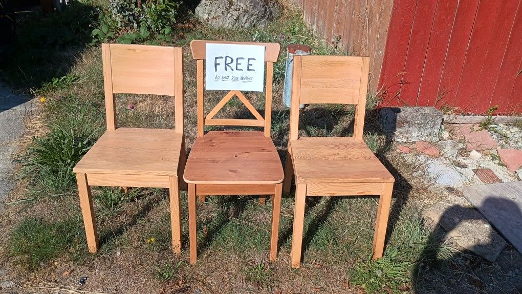 FREE WOODEN CHAIRS (Read Details)