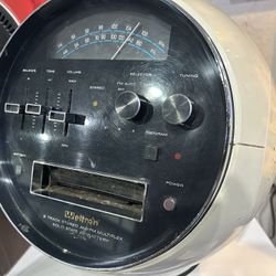 Weltron 2001 Spaceball Am/fm 8 Track Player 