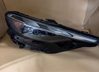 2025 2026 AUDI Q5 SQ5 RIGHT HEAD LIGHT NON-MATRIX LED 8MA941034F CLEAN