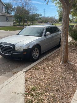 2005 Chrysler 300 limited