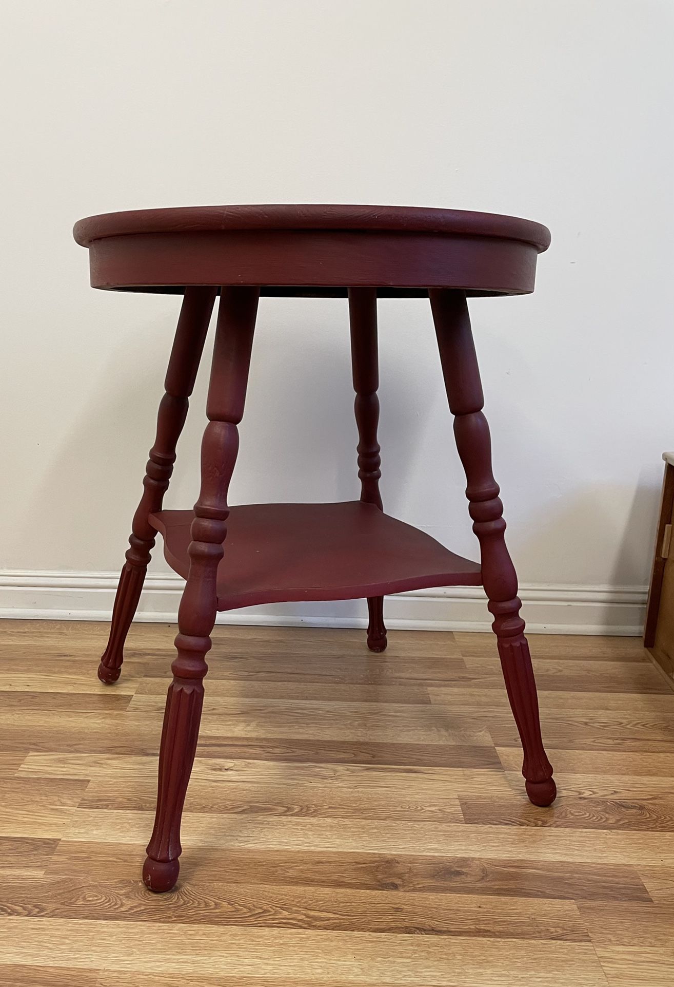 Vintage Table: CHEAP