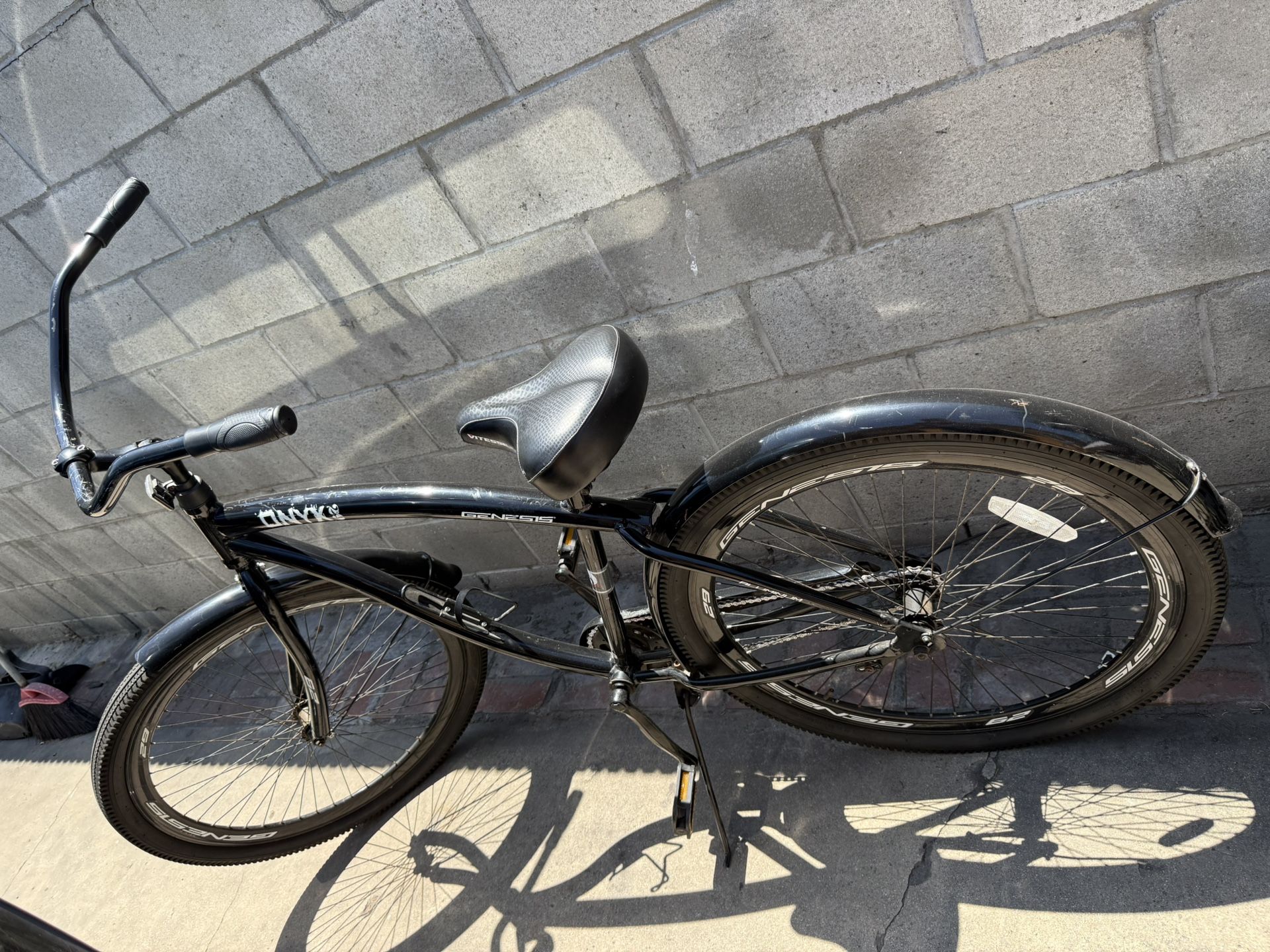 Genesis Onyx 29 Cruiser Bicycle