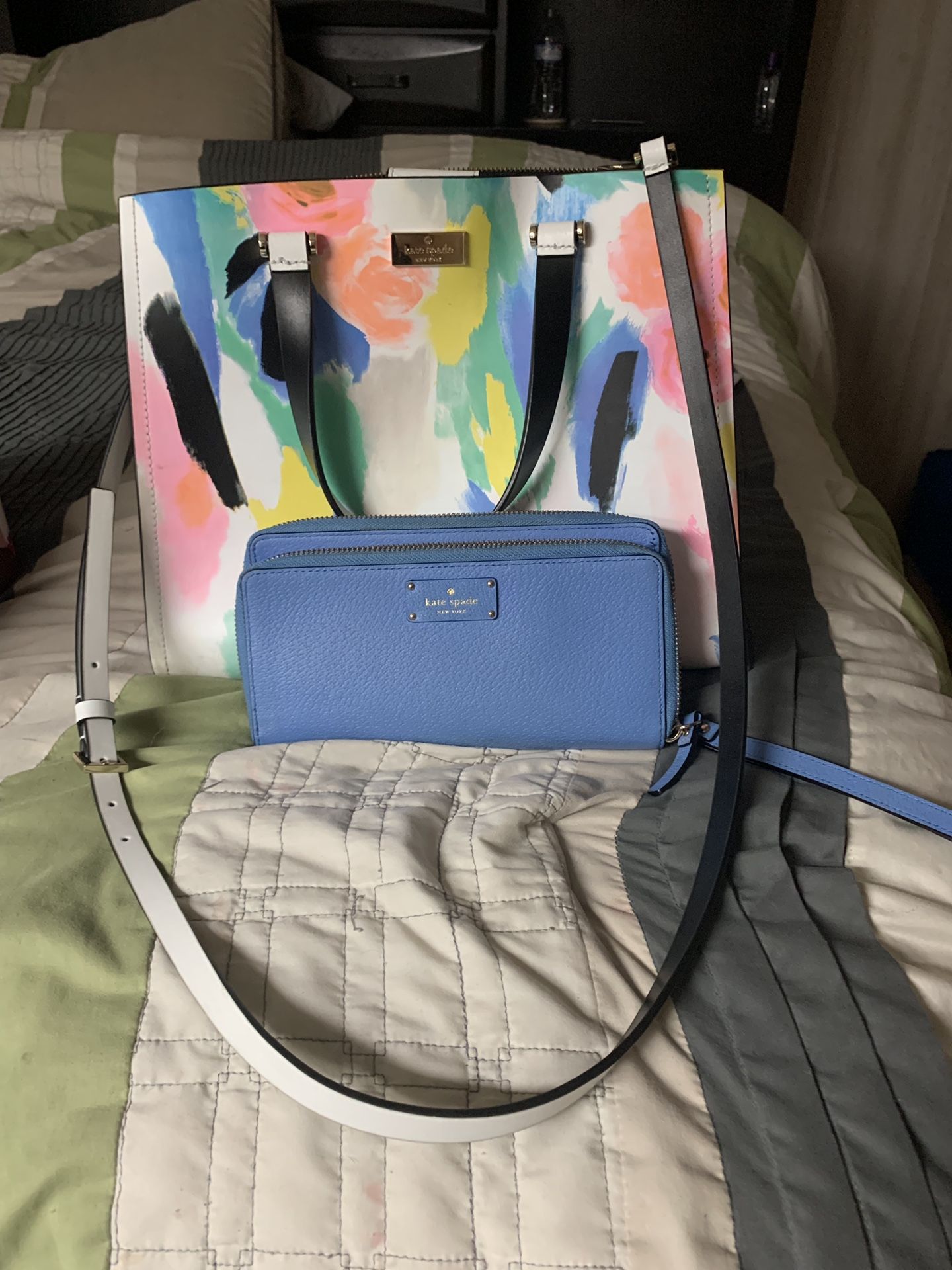 Kate Spade tote style purse with matching wallet