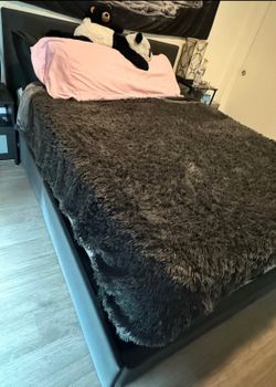 Queen Bed Frams
