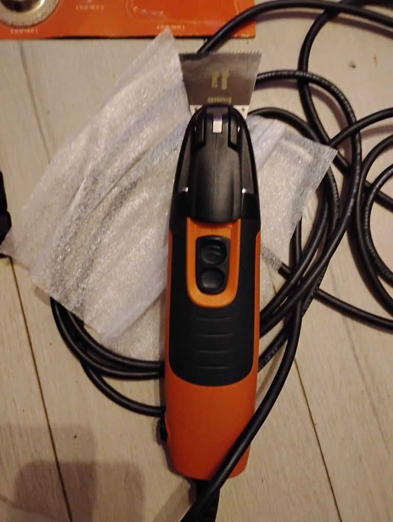 FEIN FM250Q MULTI MASTER ALL PURPOSE TOOL WITH ORIGINAL ACCESSORIES
