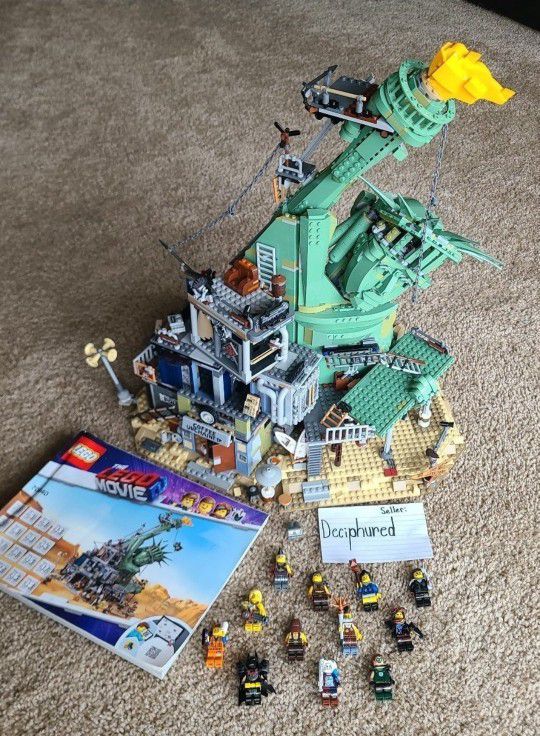 Lego Movie's Welcome to Apocalypseburg! 70840 COMPLETE Used In Mint Condition Sale in IL - OfferUp