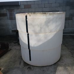 500 Gallon Poly Water Storage Tank