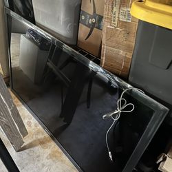 55” Samsung Tv With Roku And Sanus Full Motion Wall Mount 