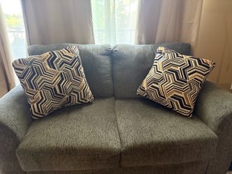 Great condition sofa loveseat $425 OBO