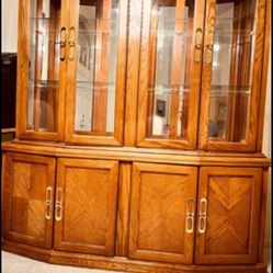 Classic Canadian Oak China Cabinet Hutch w light, mirror back panel, glass shelves, 2 piece. pickup New Tampa Bruce B Downs Blvd