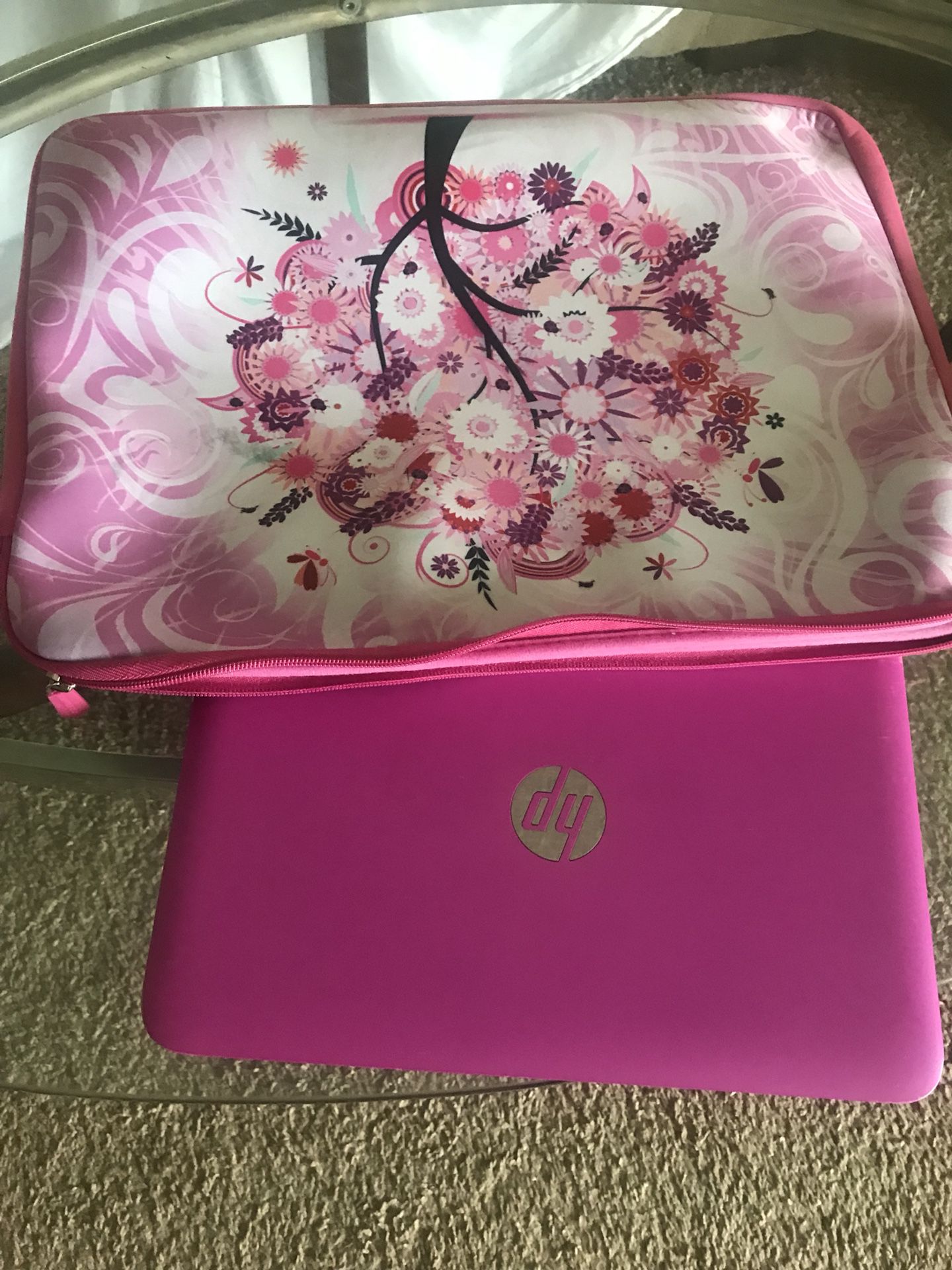 Hp laptop with bag