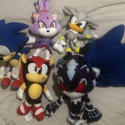 Sonic Plushies And Head Piece