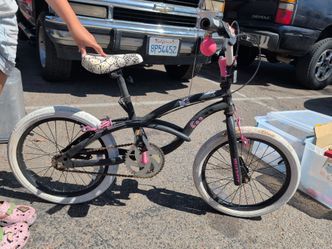 Hello kitty bike