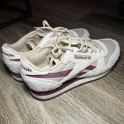 Reebok Classic Beige And Red Size 9 