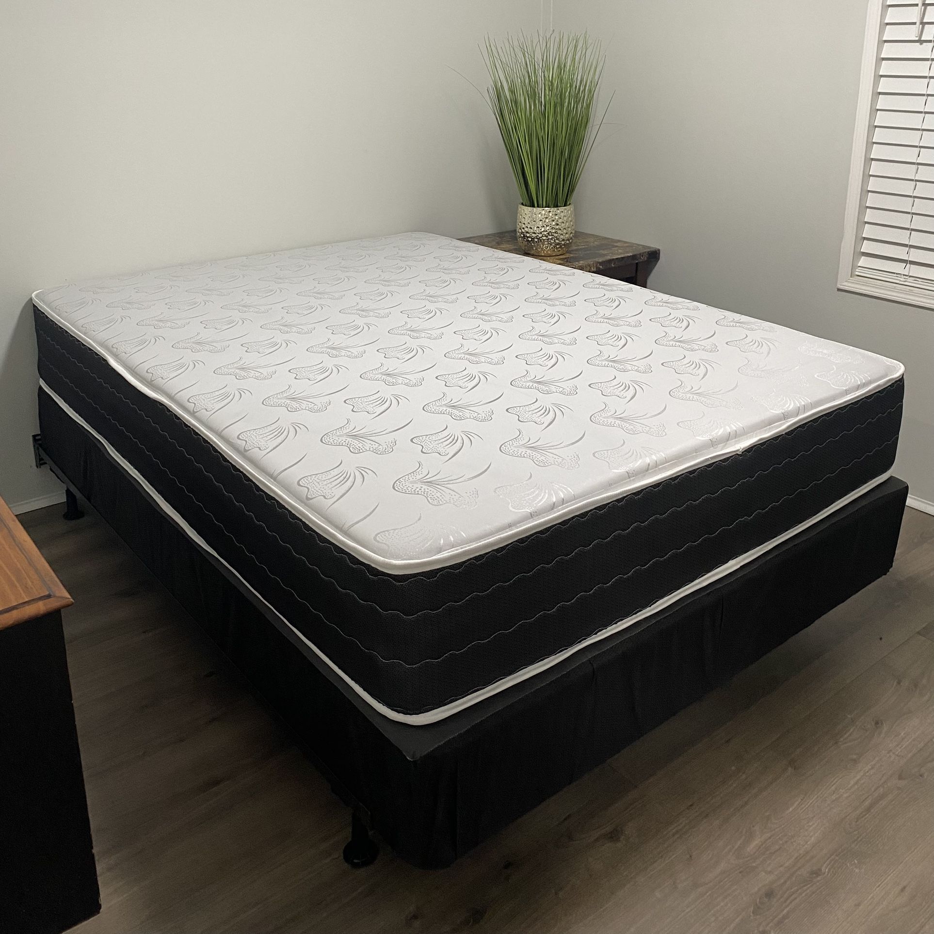 Full Size Mattress 10 Inches Thick Excellent Comfort Also Available: Twin, Queen And King New From Factory Delivery Available