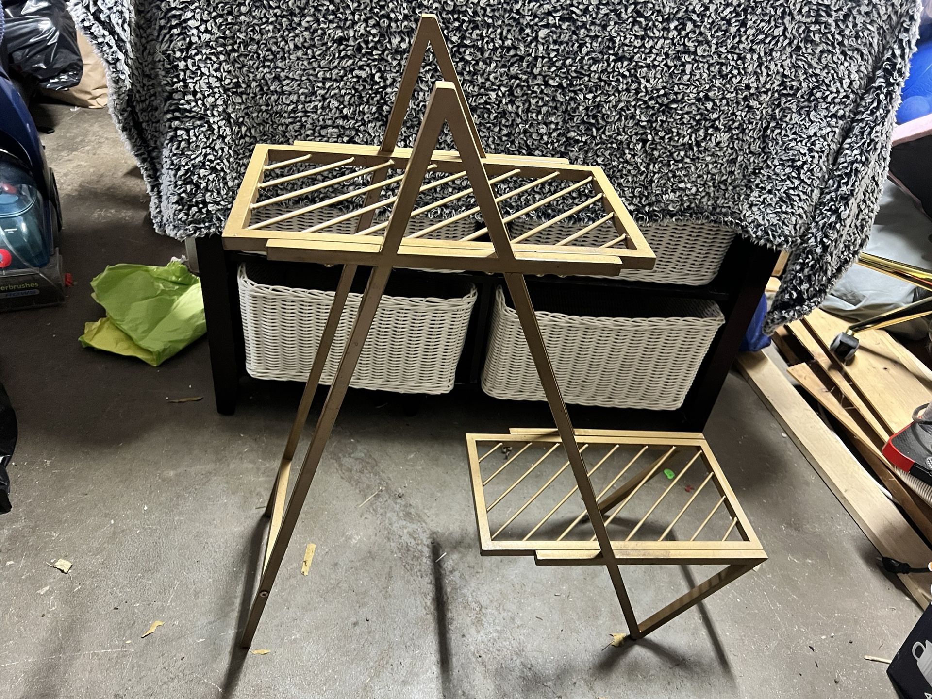 Plant Stand 