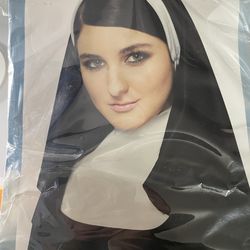 Nun Headpiece and Collar