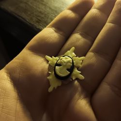 Vintage Cameo Brooch