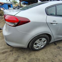 2014-2018 Kia Forte 2.0L Quarter Panel Passenger Right Side 