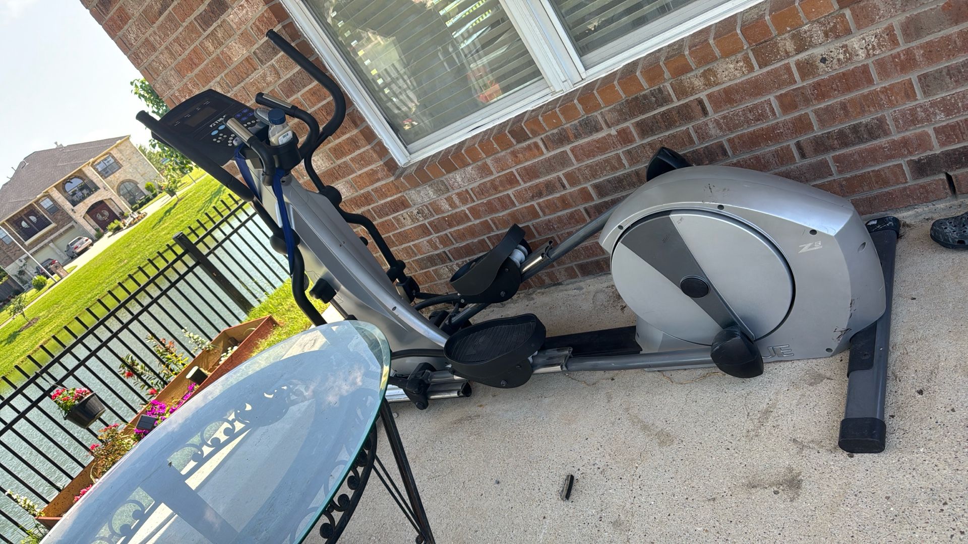 True Brand Elliptical