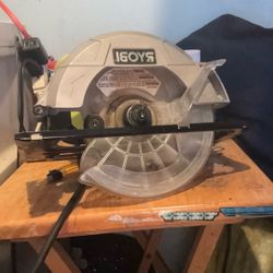 Ryobl Saw Saw 