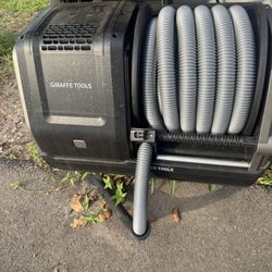 Grateful Tools Wall Vacuum 