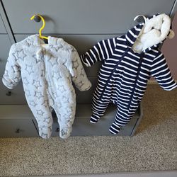 Set of two baby rompers