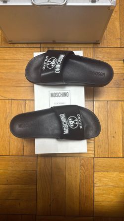 Moschino Slides 