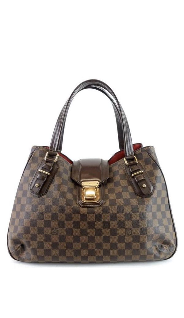 Cleaning my closet! Selling my pre-loved 100% Authentic Louis Vuitton purse! Very well ...